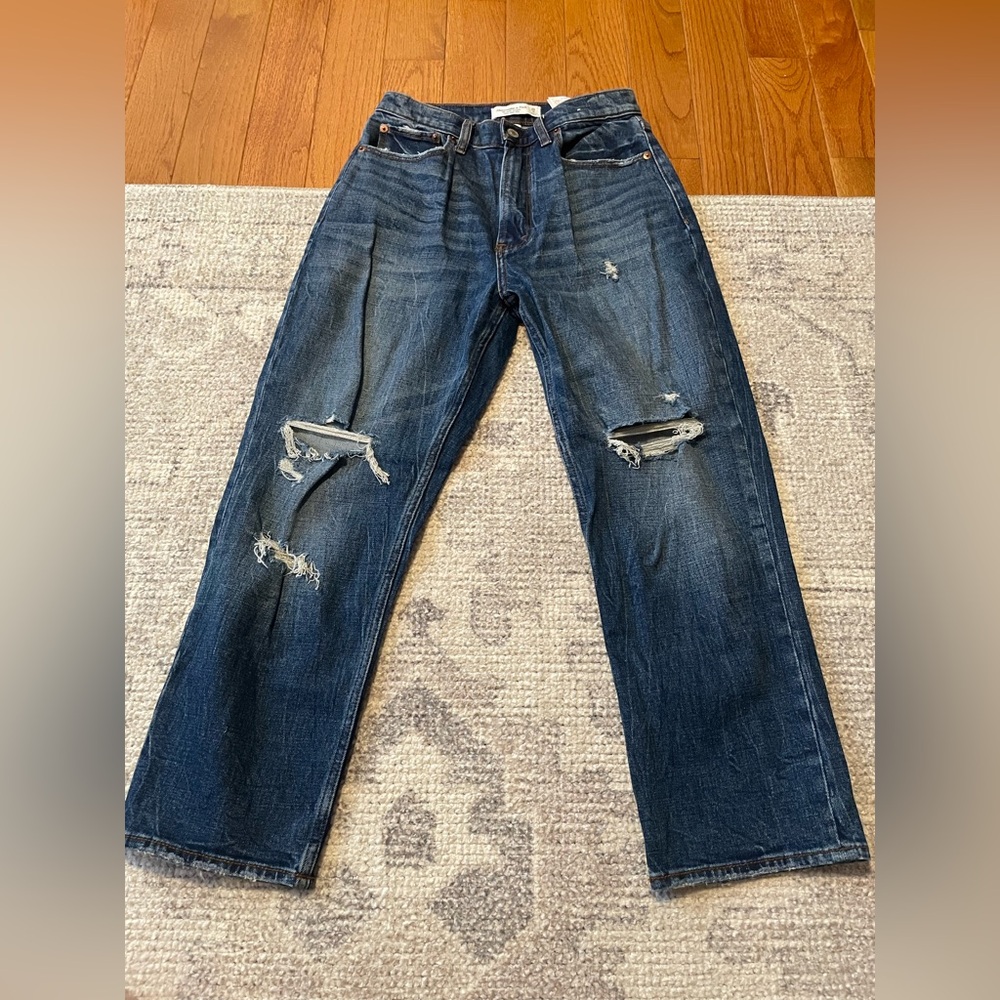 Abercrombie and Fitch Ultra High Rise Ankle Straight Curve Love Jeans 6/28 Short
